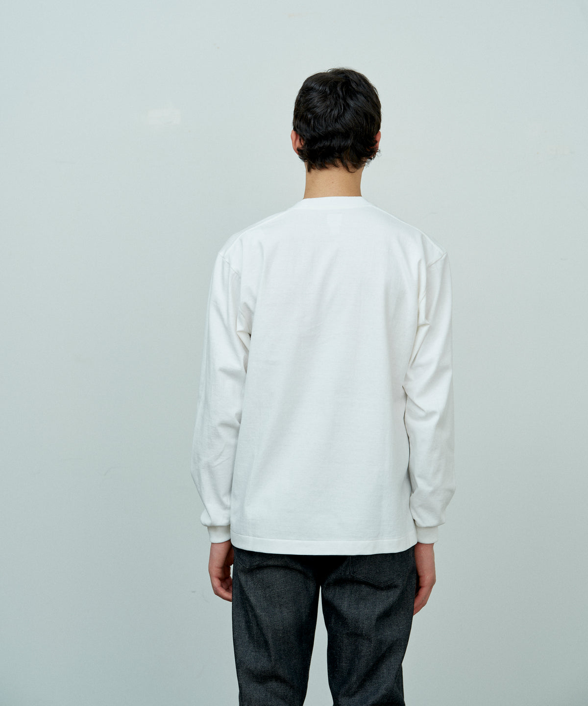 포켓 긴팔 티셔츠