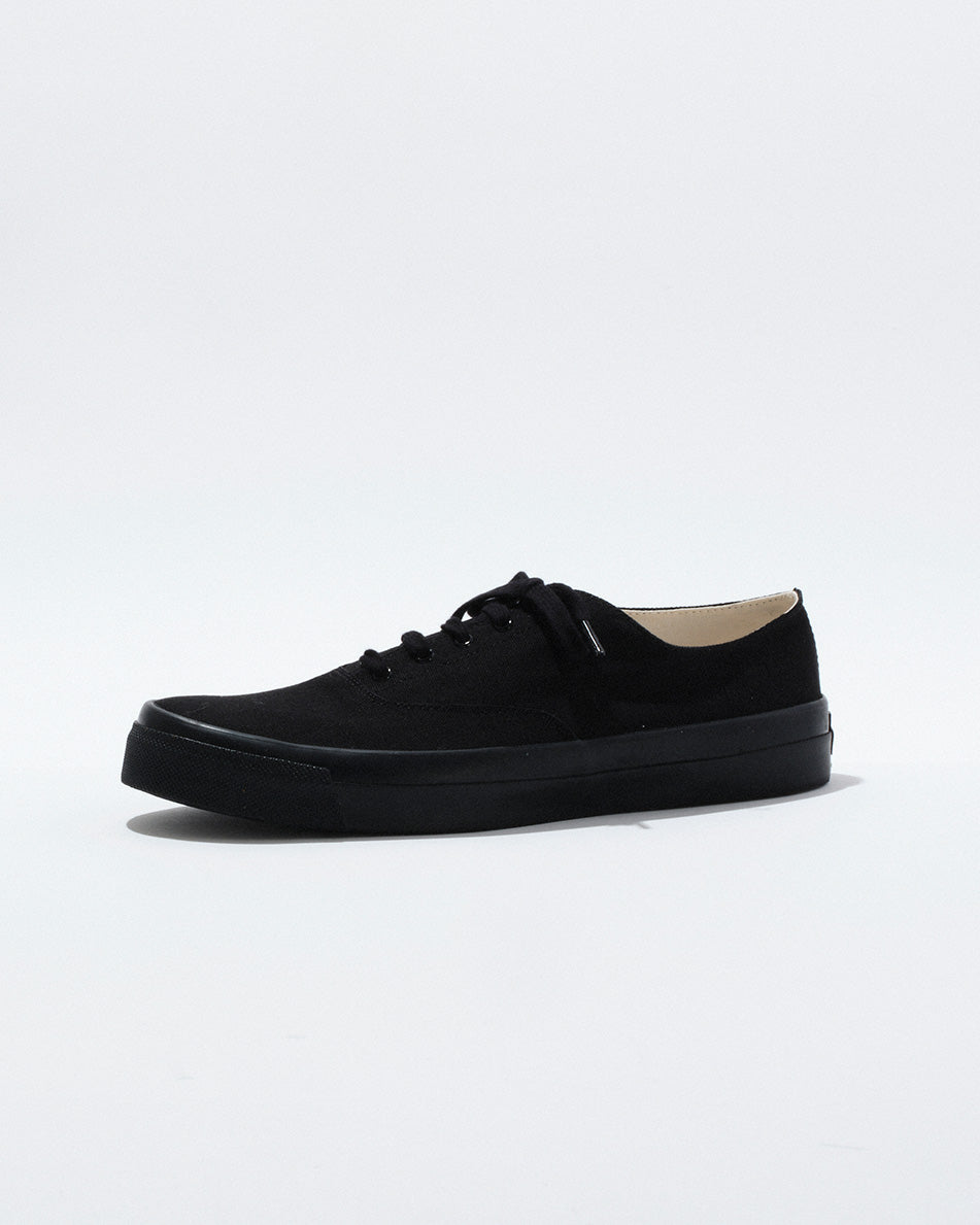 WAKOUWA LOW-TOP BLACK SOLE / BLACK