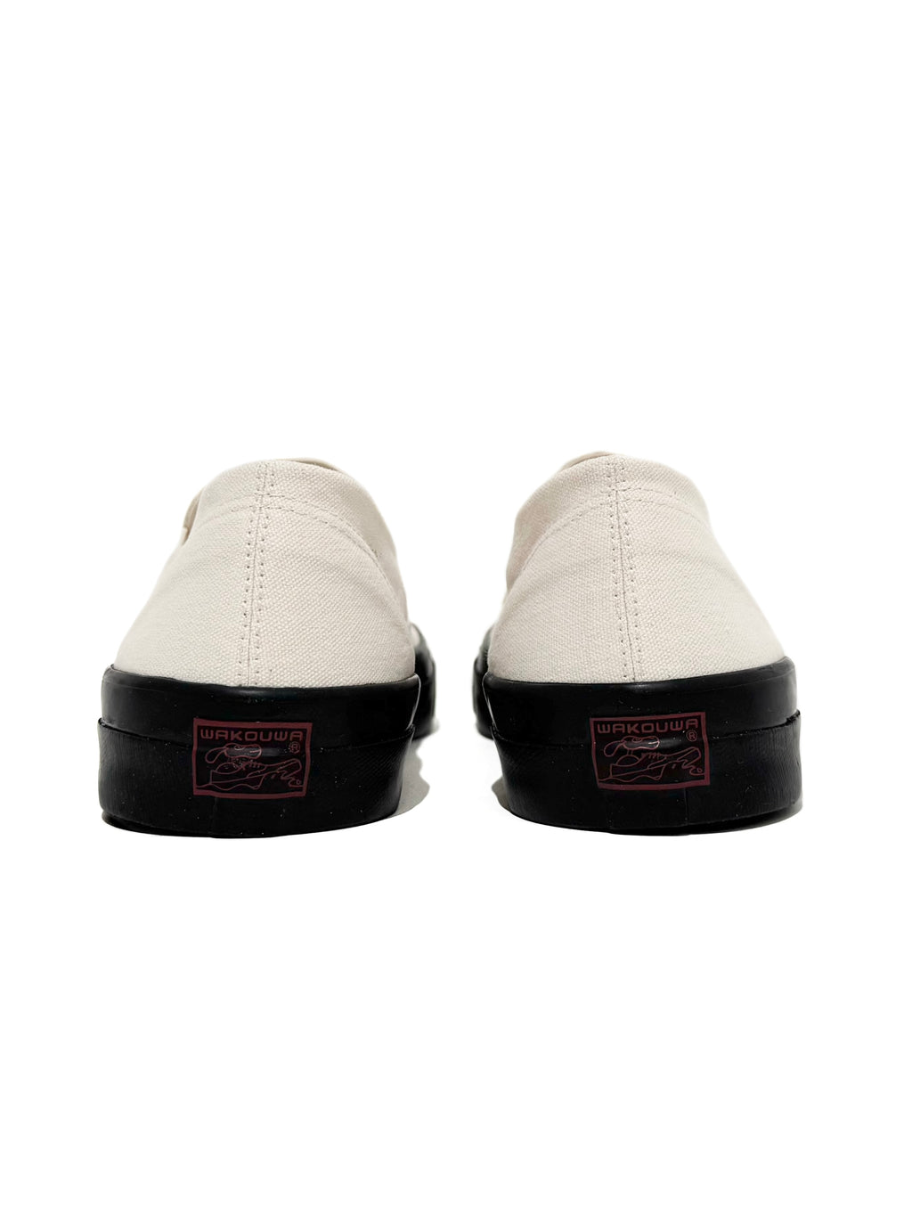 WAKOUWA SLIP ON BLACK SOLE / NATURAL