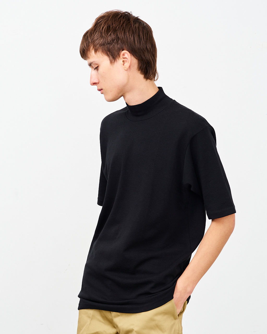 モックネックTシャツ（半袖）