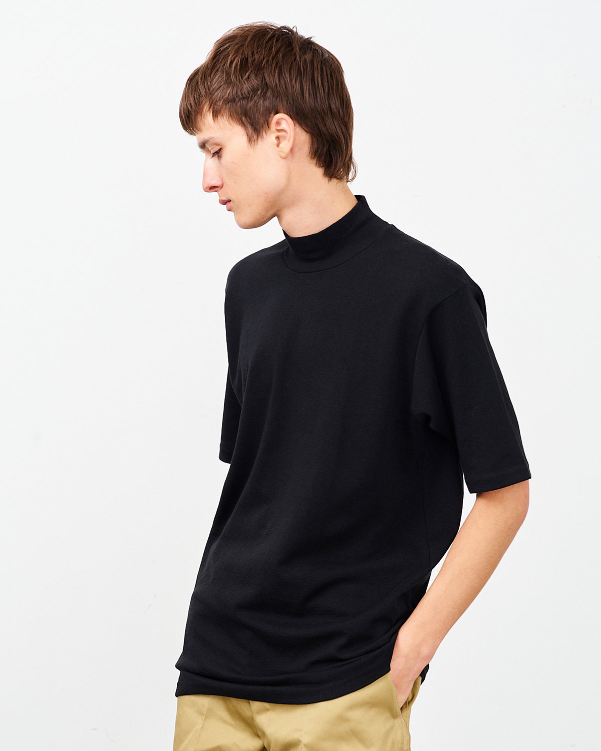 モックネックTシャツ（半袖）